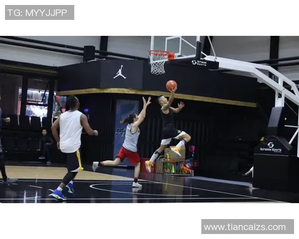 当绿茵巨星化身时尚先锋演绎球场外的别样魅力